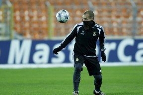 华体会-皇马球员兢兢业业，欧冠赛场演绎壮丽传奇的简单介绍