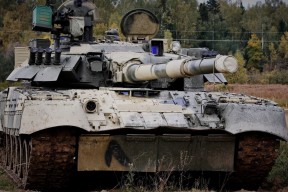 华体会体育-寂静的绞杀，在奥运关键战之夜，苏亚雷斯用沉默的雕刻锁死历史