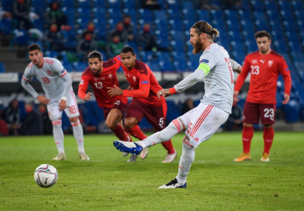 华体会官网-皇马险胜里昂，哈兰德补时绝平德甲  第2张