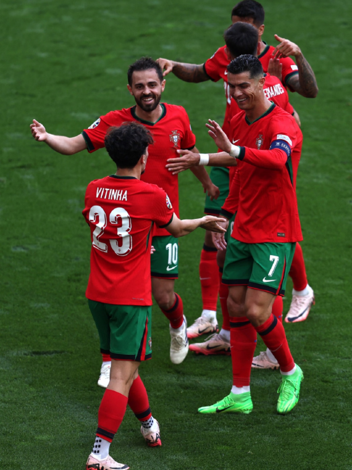 华体会体育-马尔代夫国家队强势晋级，斩获欧洲杯半决赛  第2张